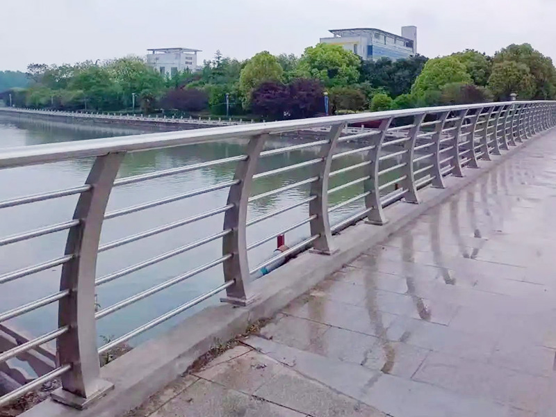 河道護(hù)欄